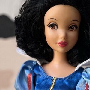 Disney princess Snow White doll